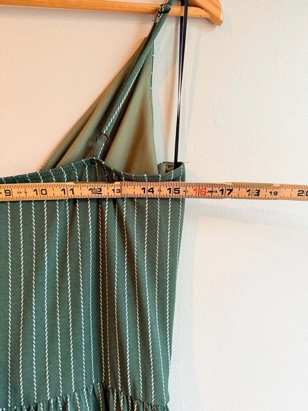 Kaileigh Women's Green Striped Sleeveless Jumpsuit Size L - Picture 7 of 8